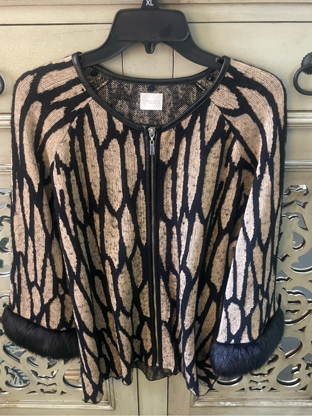 Chico's Beige and Black Graphic Zip-Front Sweater Cardigan with Faux Fur Cuffs